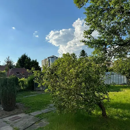 Homestay No 13 House Raca Bratislava